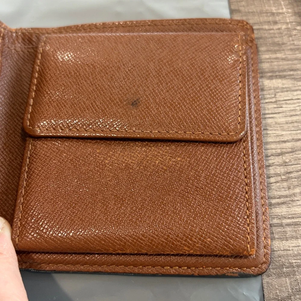 Louis Vuitton Vintage Classic Monogram Bifold Wallet Brown